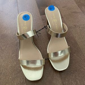 Chinese Laundry Sandals